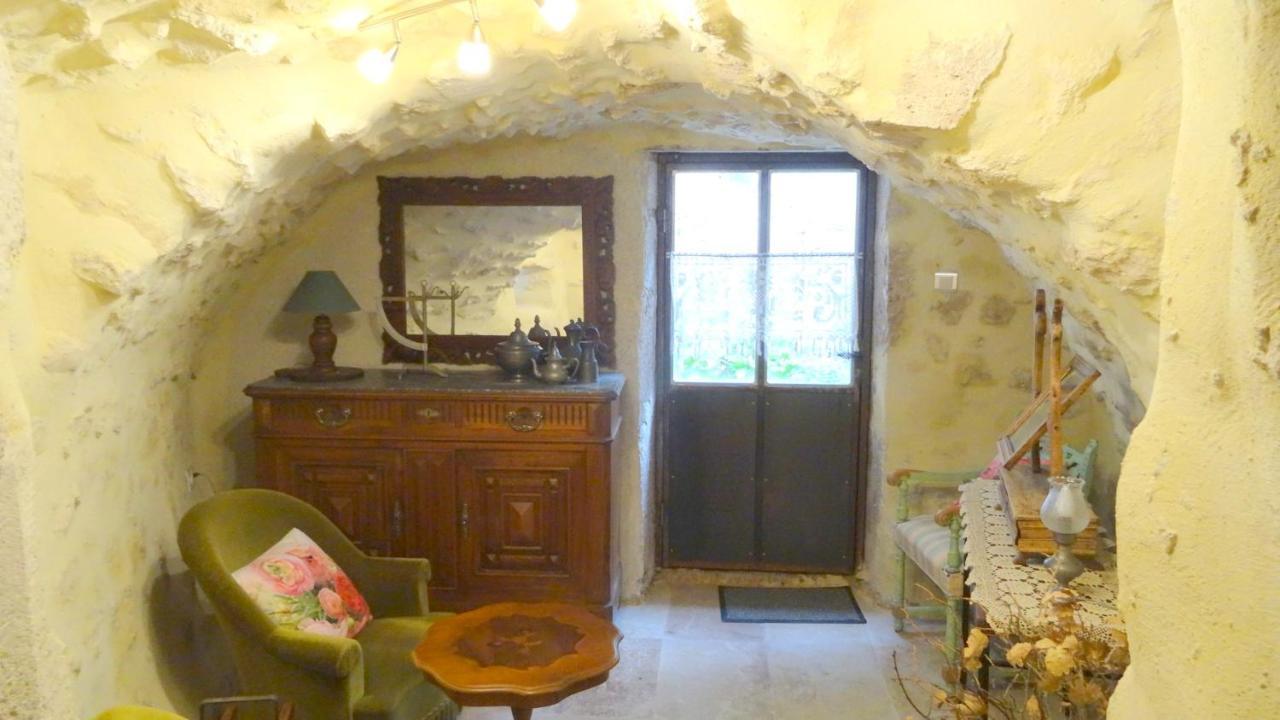 La Garde Adhemar, L'Escalier Medieval 外观 照片