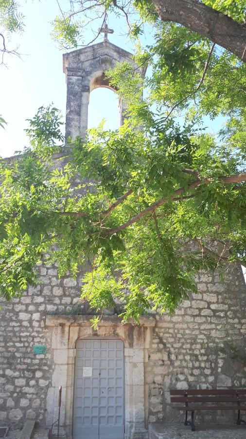 La Garde Adhemar, L'Escalier Medieval 外观 照片