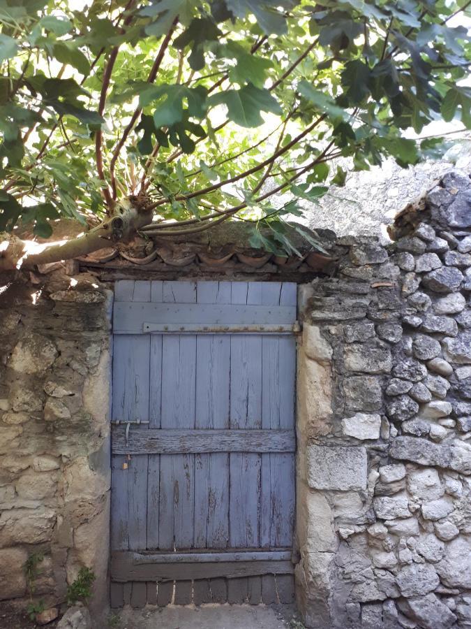 La Garde Adhemar, L'Escalier Medieval 外观 照片
