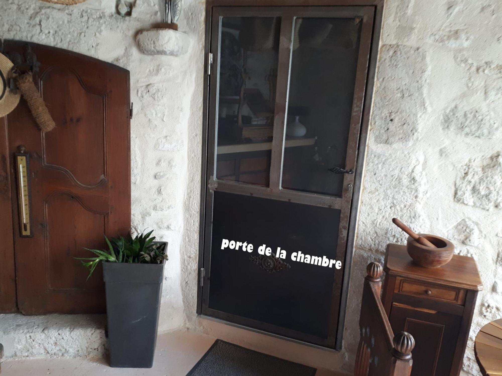 La Garde Adhemar, L'Escalier Medieval 外观 照片