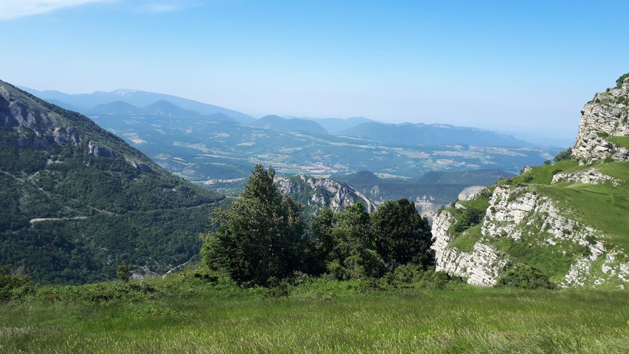 La Garde Adhemar, L'Escalier Medieval 外观 照片
